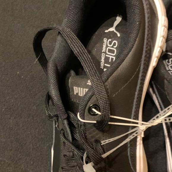 COPY - Puma shoes women’s 7 1/2 - Picture 2 of 3